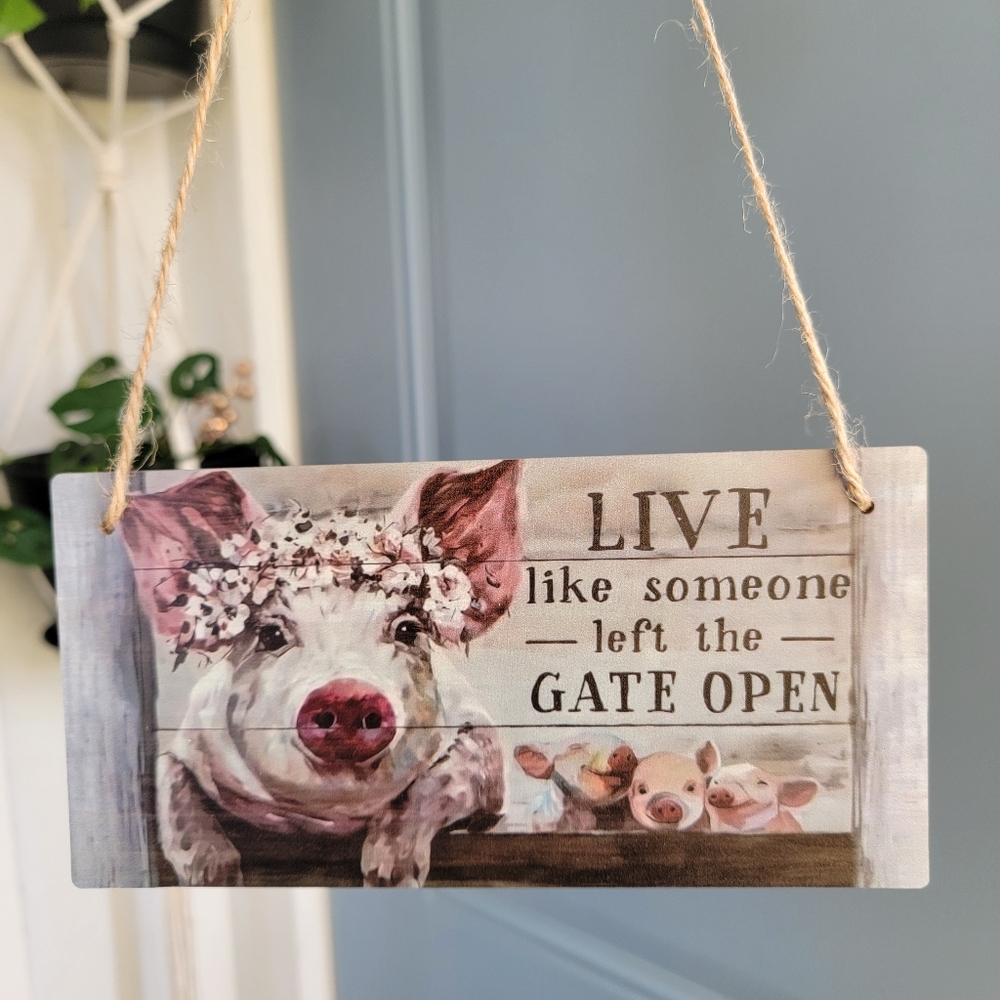 Decorative Pig Sign with Floral Crown Pig Decor Farmhouse